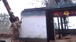 L’amministrazione locale demolisce una chiesa a Yucheng, nello Henan