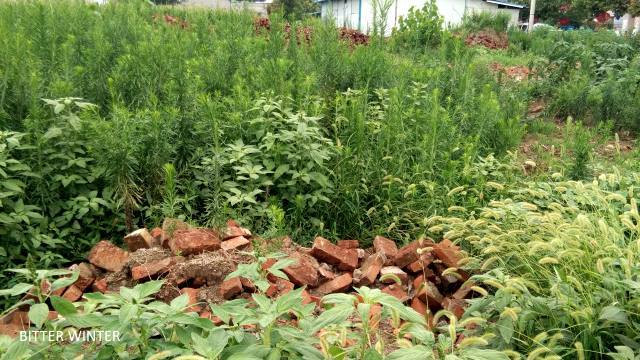 Le fondamenta delle mura della chiesa che si stava costruendo