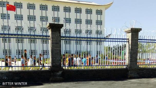 Addestramento militare per i bambini