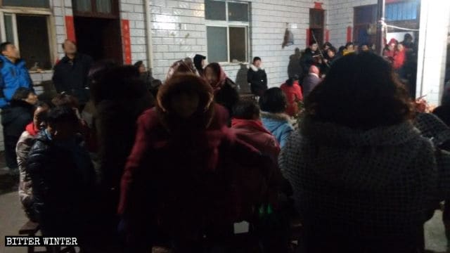 la comunità ha celebrato il Natale di nascosto a casa di uno dei fedeli