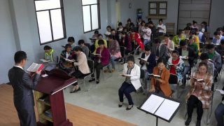 Spie e “talpe” si infiltrano nelle Chiese