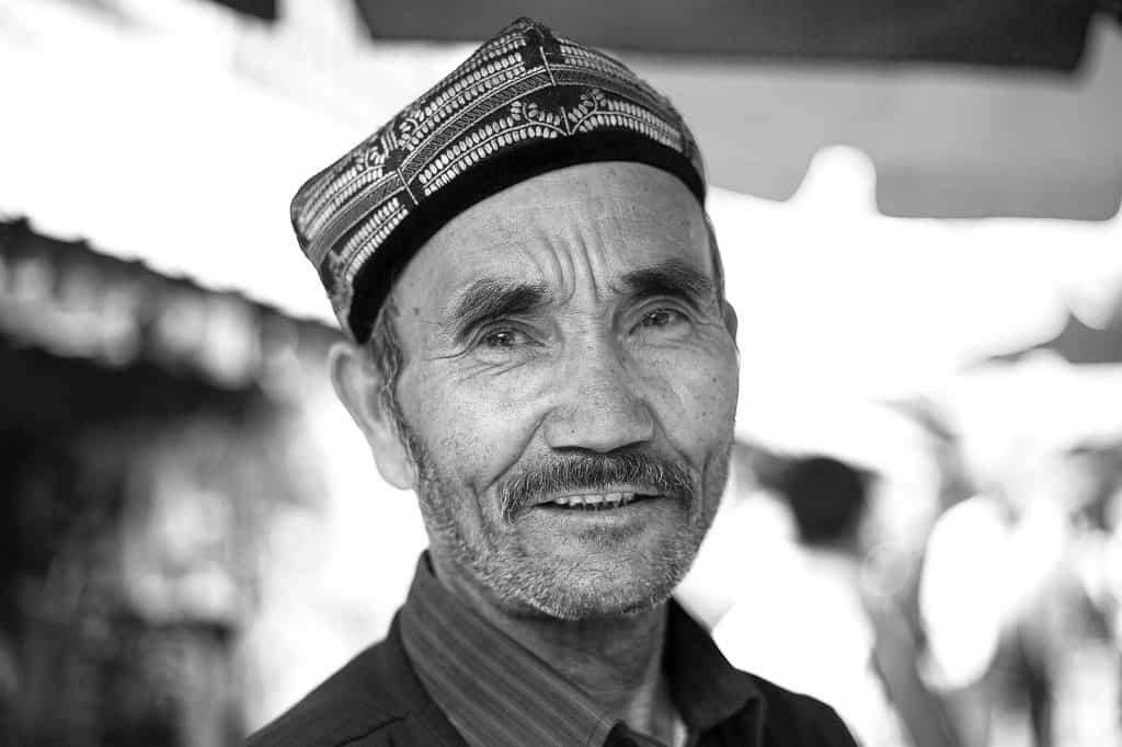 Vendita di mele nel Gran Bazar di Kashgar