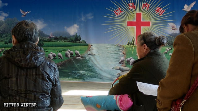 I fedeli della Chiesa domestica Great Praise organizzano un incontro