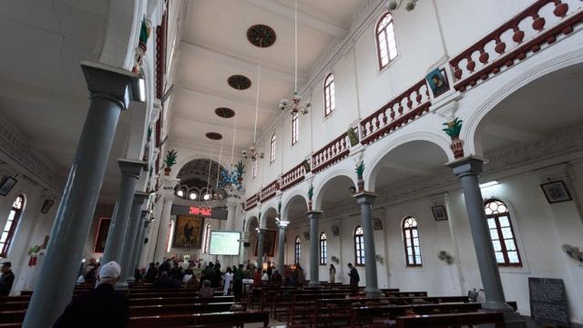Una chiesa cattolica, non affollatissima, a Jinzhu, Hebei