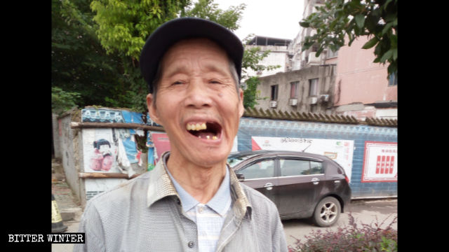 Yan ha perso i denti durante un pestaggio da parte di malviventi prezzolati