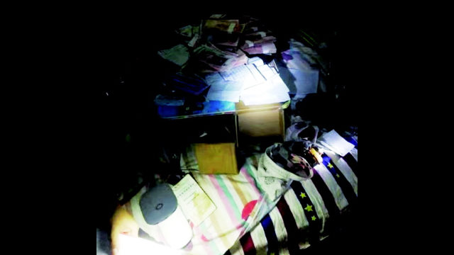 Oggetti confiscati il 1° novembre dalla polizia in un luogo di culto della CDO