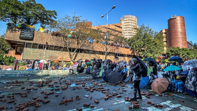 Gli studenti protestano a Hong Kong