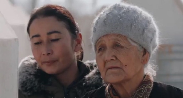 La madre e la sorella di Aziz