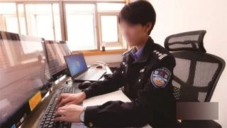 Arrestati e interrogati per avere comperato libri religiosi online