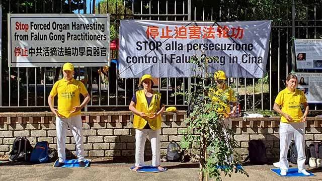 immagini della protesta di Roma-1